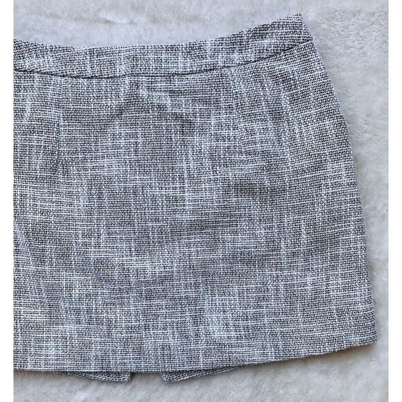 TOPSHOP Black & White Front Zipper Mini Skirt with Pockets, Size 8 - Picture 11 of 12
